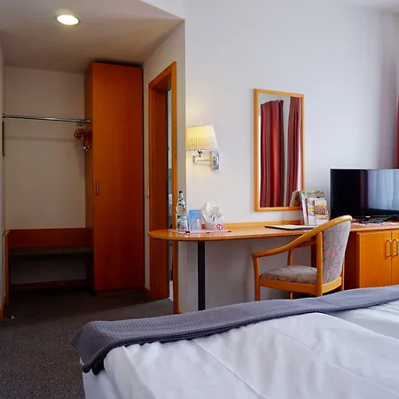 Ringhotel Altstadt מלון 4*