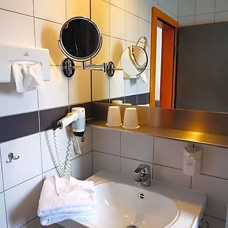 فندق Ringhotel Altstadt 4*